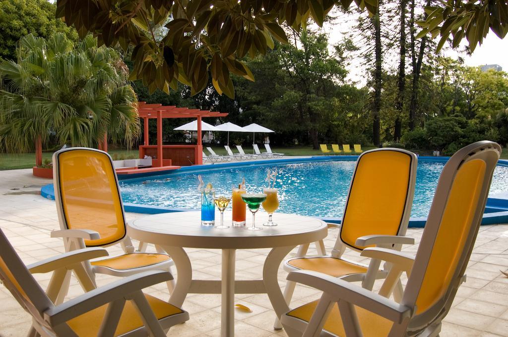 Howard Johnson Plaza Resort & Casino Mayorazgo Paraná Extérieur photo